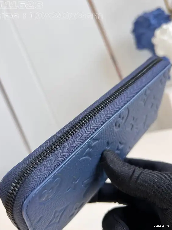WIS cm ZIPPY LOUIS VUITTON WALLET-10*20*2 0529